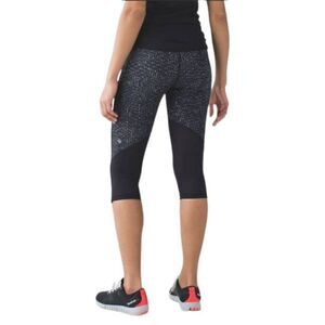 LULULEMON ATHLETICA Real Quick Crop Size 8